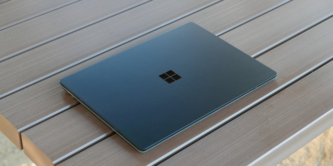 Surface Laptop 2 8G/256G コバルトブルー　ジャンク扱い