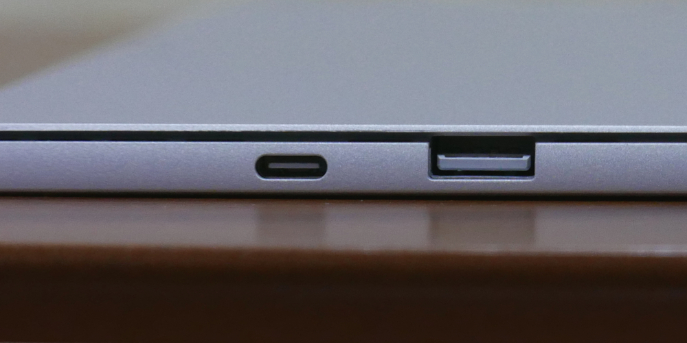 Surface Pro 7 の Usb C で充電できるか試してみた モバイルバッテリーの動作チェックも オシャレなノートパソコンみつけたよ オシャパ